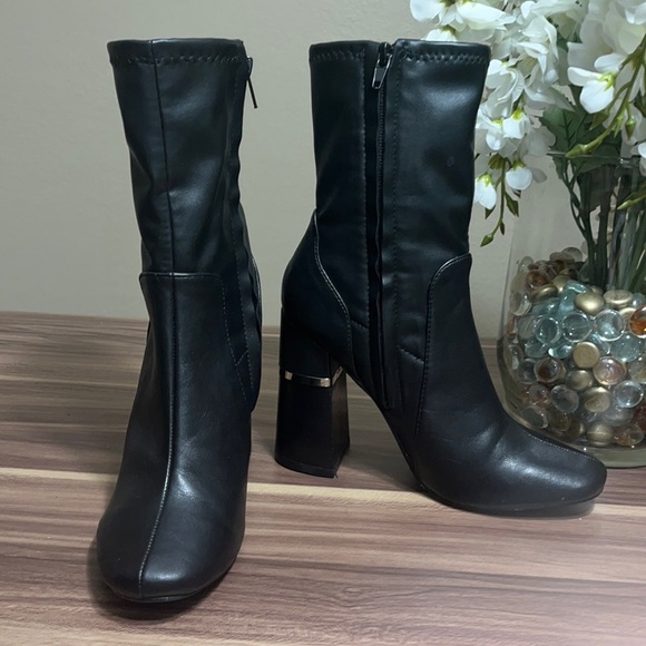 Lord and Taylor design lab, black, vegan leather boots - Picture 3 of 13